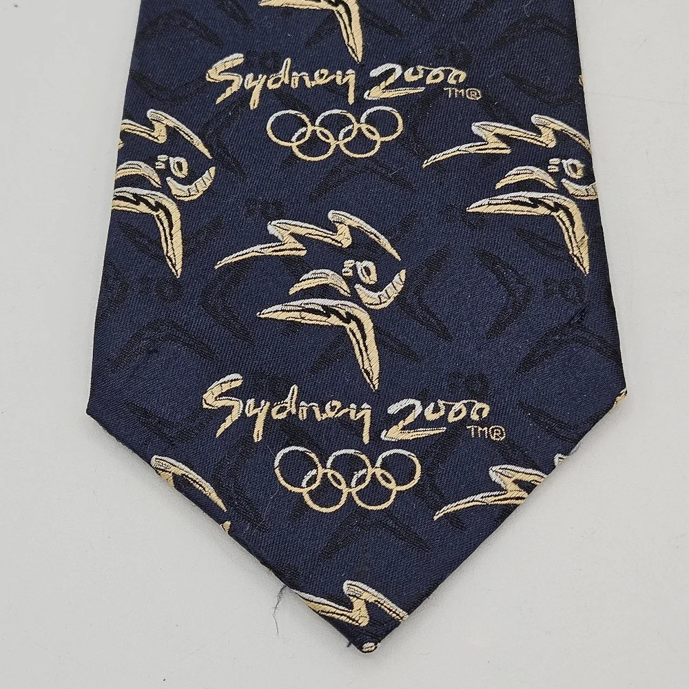 Rare official Sydney Olympic 2000 commemorative tie